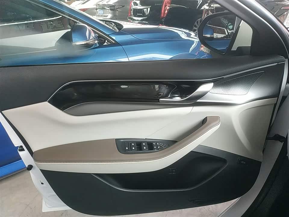 BYD Qin Yuan BYD Qin Yuan