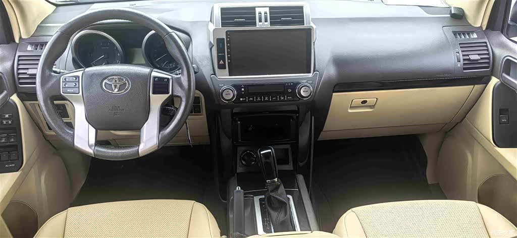 Toyota Prado, 2015 11