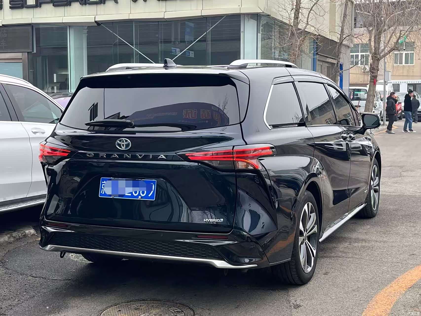 Toyota Granvia, 2023 6