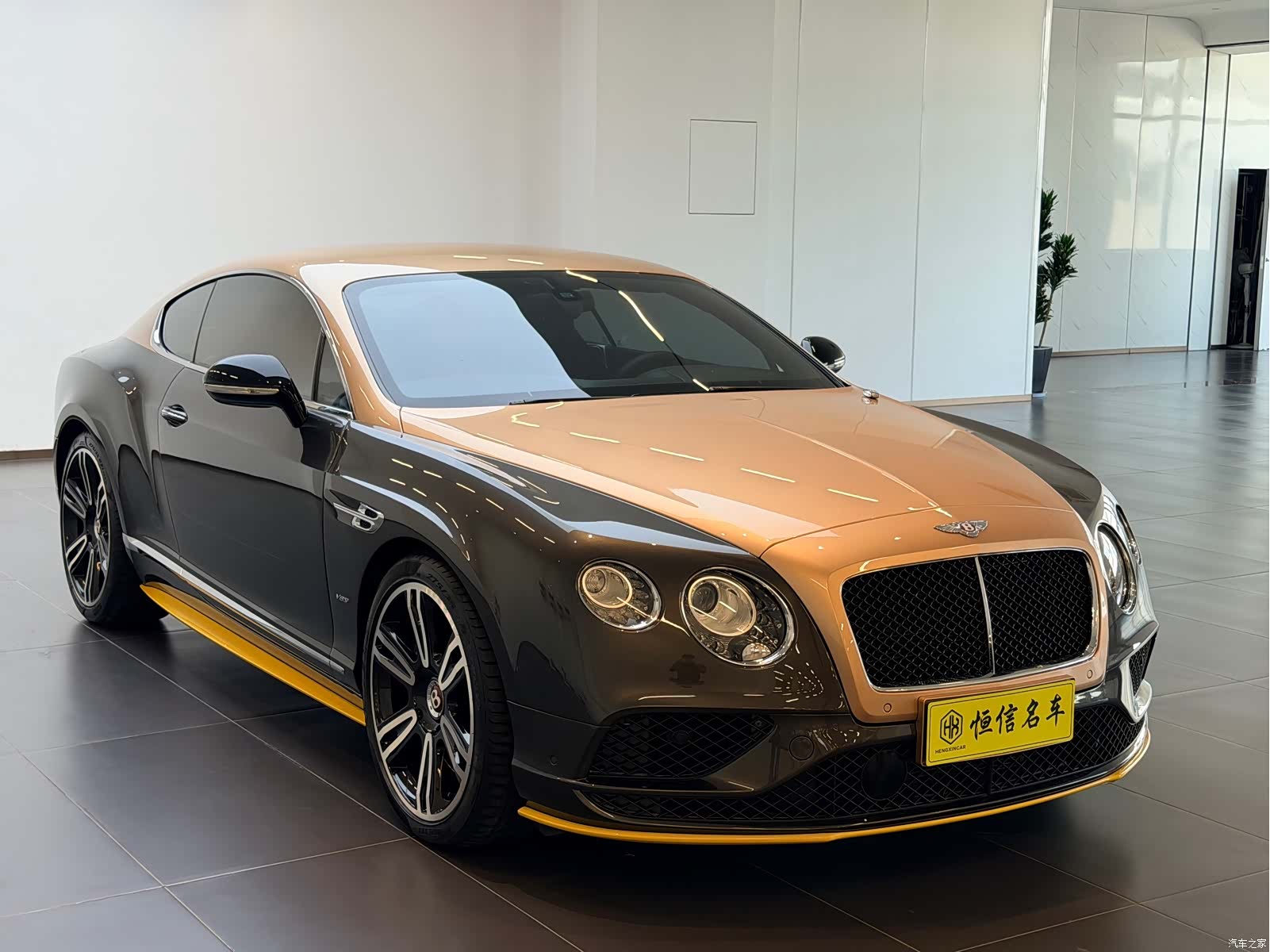 Bentley Continental GT, 2018 3