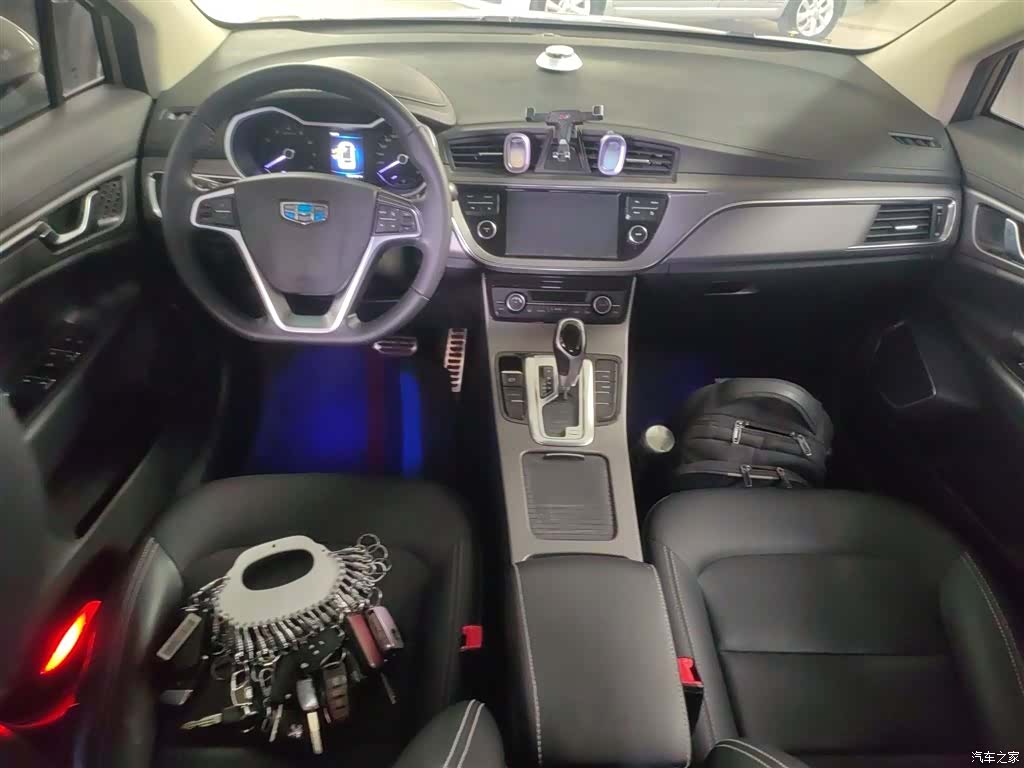 Geely Emgrand, 2017 10