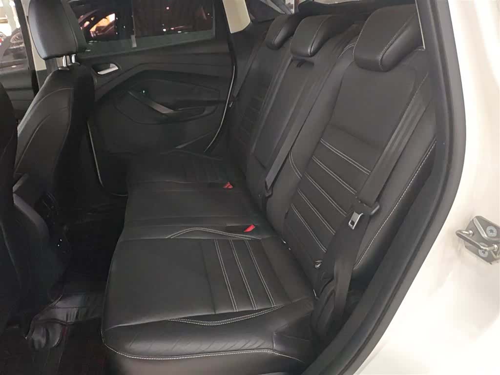 Ford Kuga, 2017 17