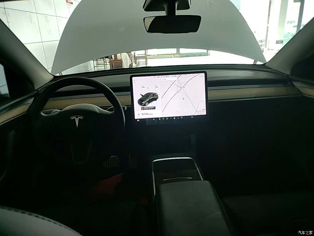 Tesla Model Y, 2021 10