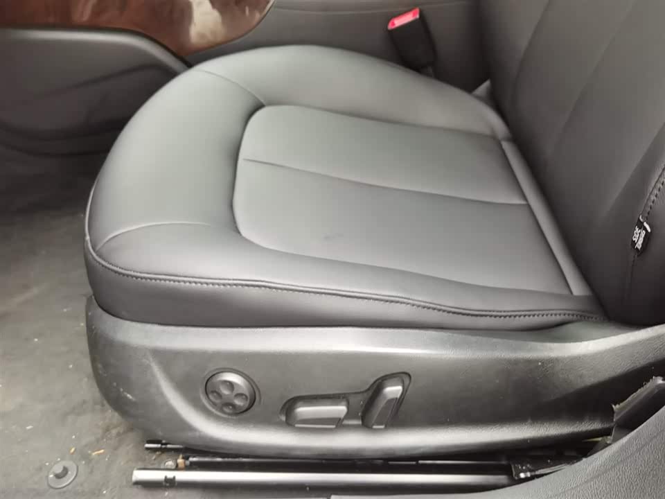 Audi A6L Audi A6L