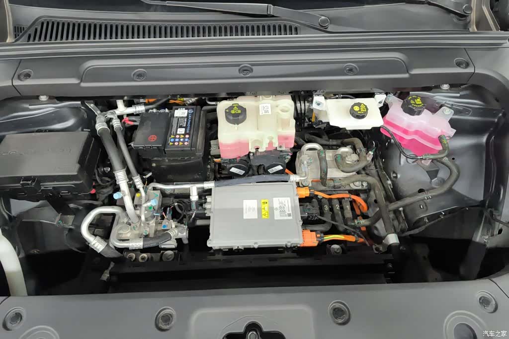 Leapmotor C16, 2026 10