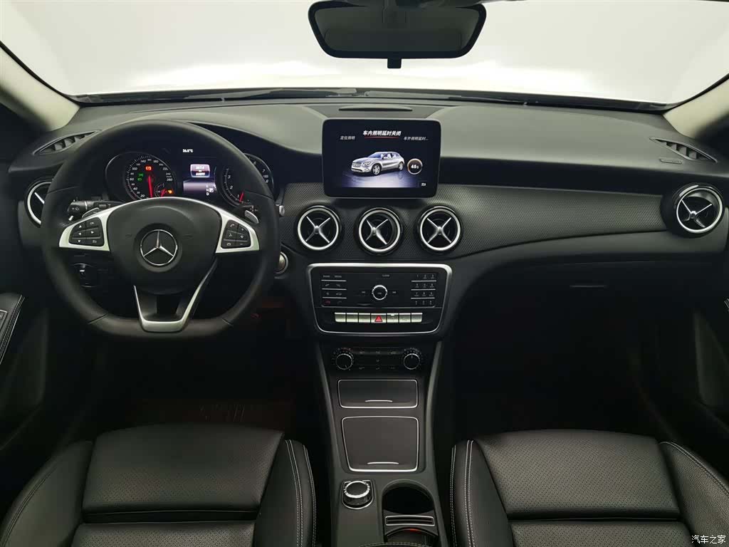 Mercedes-Benz GLA, 2019 все фото
