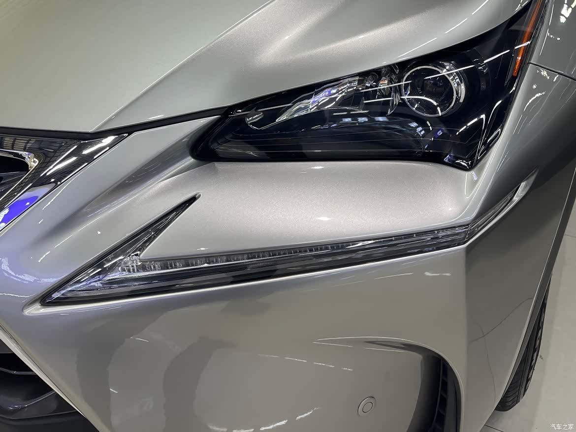 Lexus NX, 2015 14