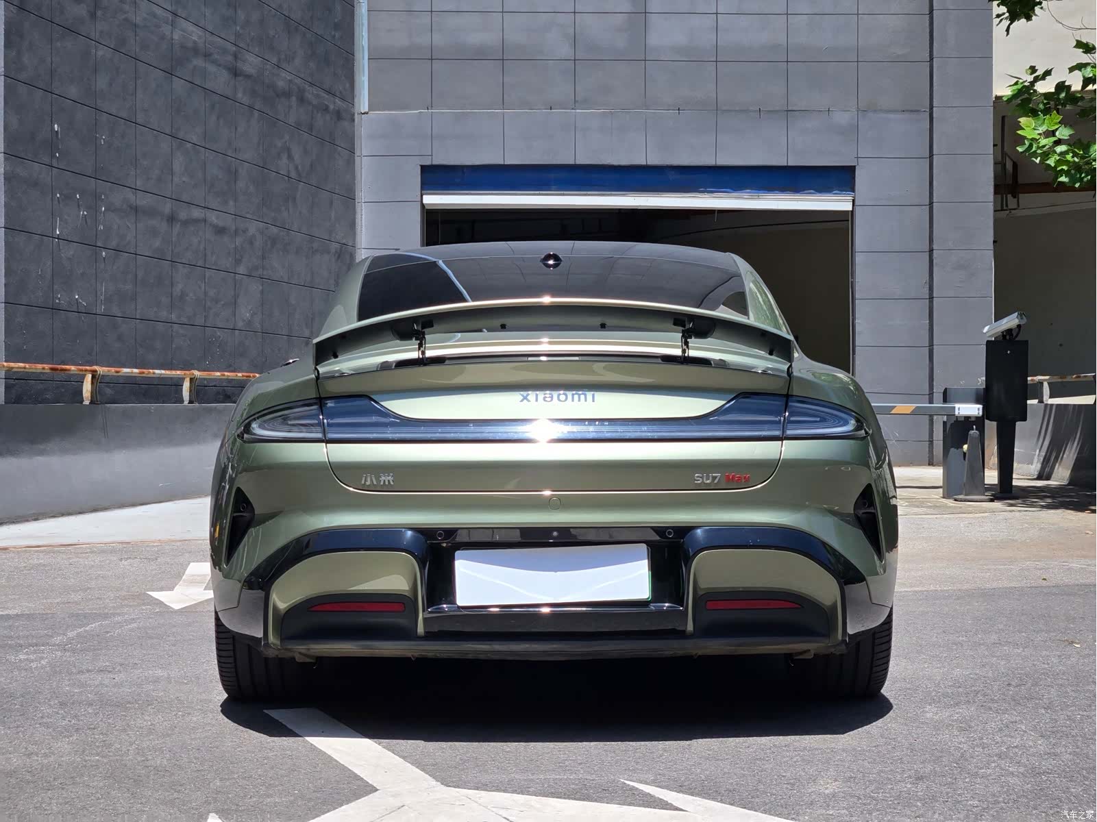 Xiaomi SU7, 2024 7