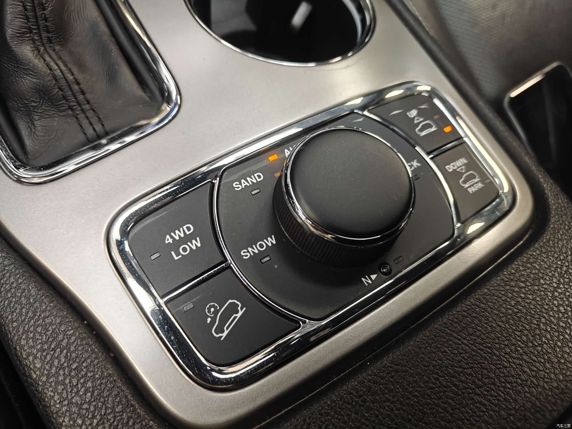 Jeep Grand Cherokee, 2020 11
