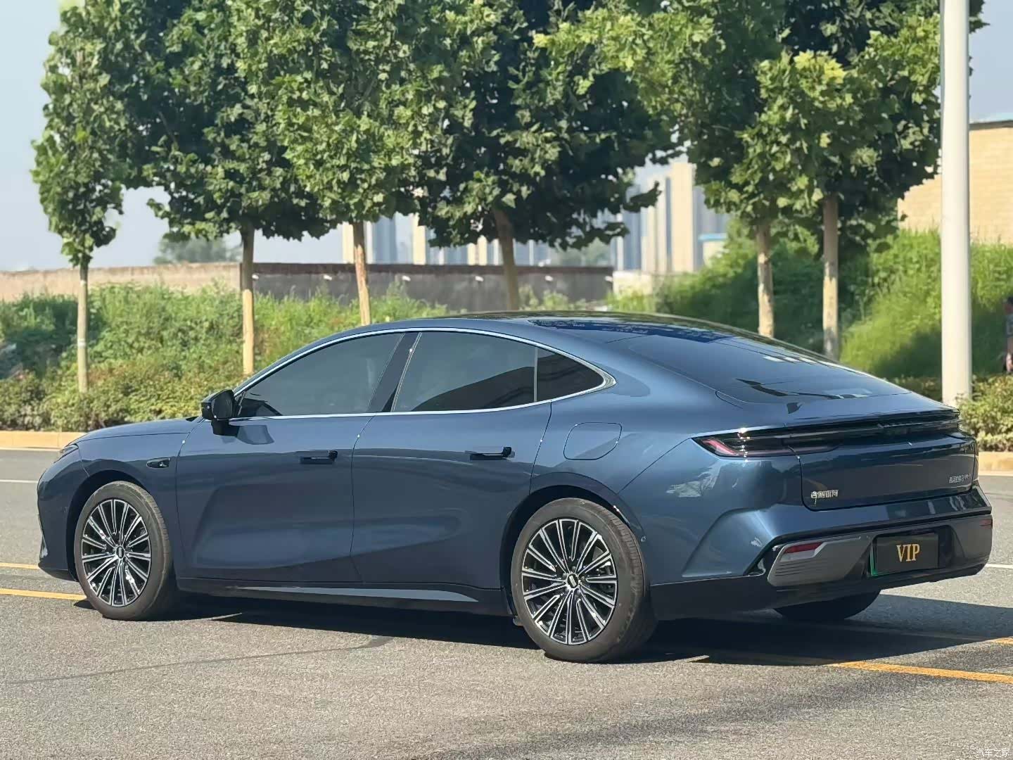 Geely 8, 2025 7
