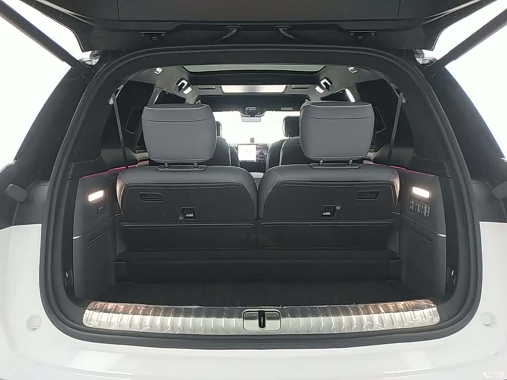 NIO ES8, 2025 19