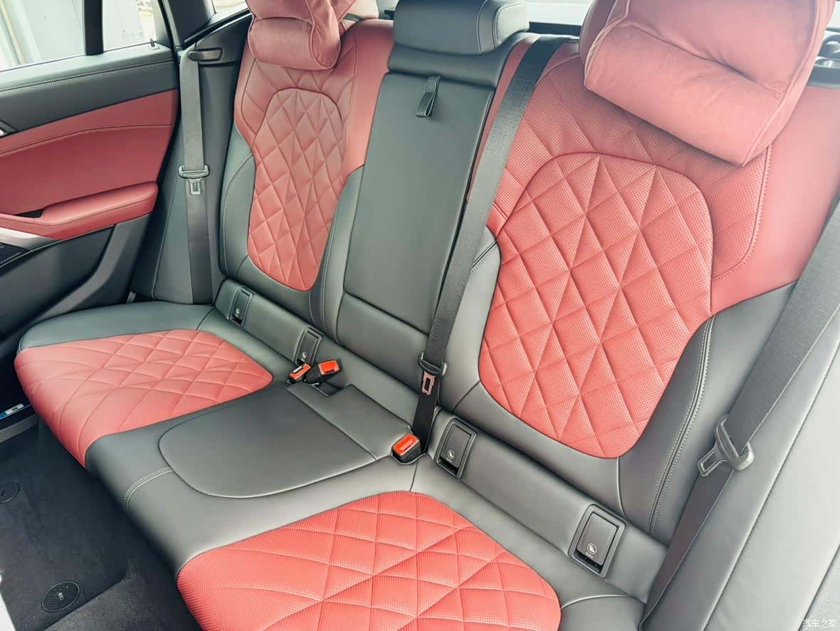 BMW X6, 2023 33