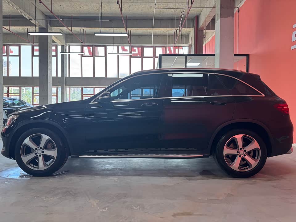 Mercedes-Benz GLC Mercedes-Benz GLC