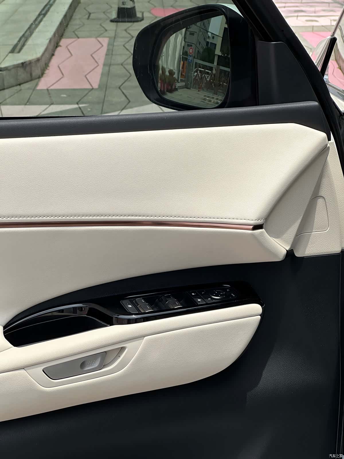 Lexus LM, 2024 29