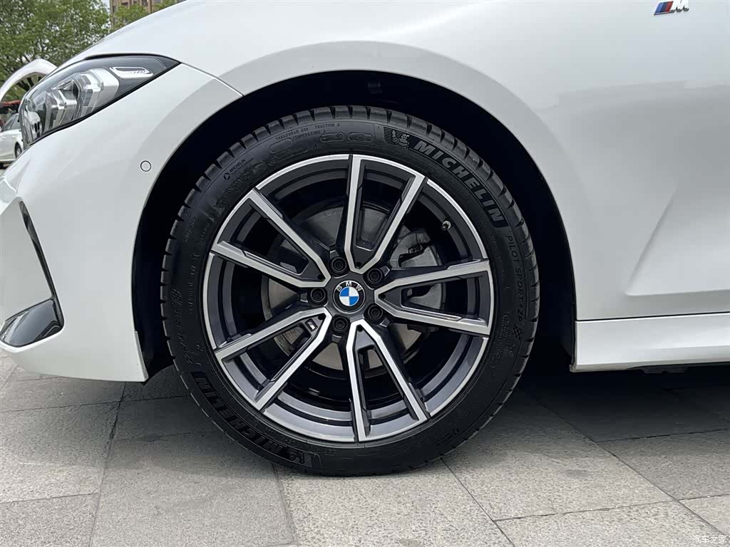 BMW 3 Series, 2023 10