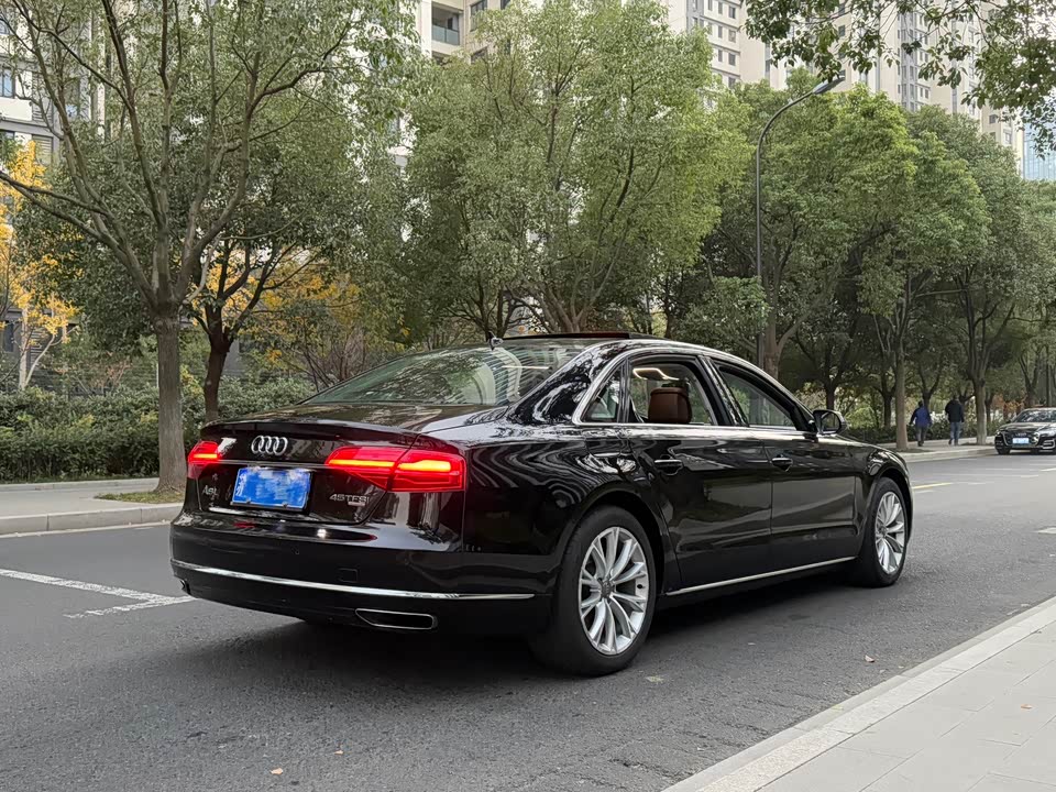 Audi A8