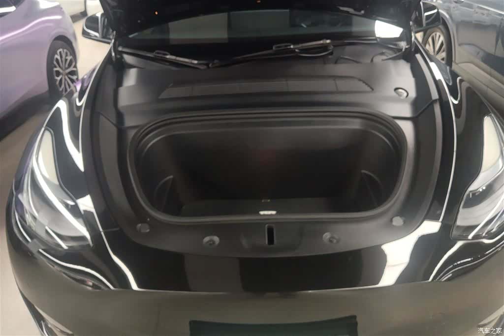 Tesla Model Y, 2021 10
