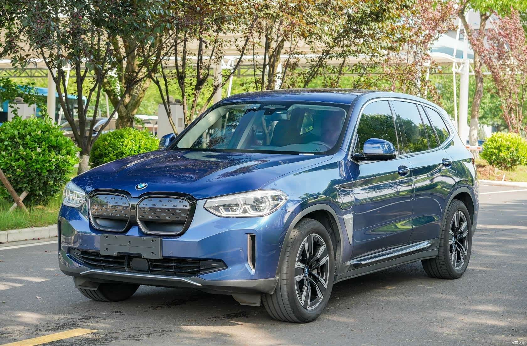 BMW iX3, 2021 1
