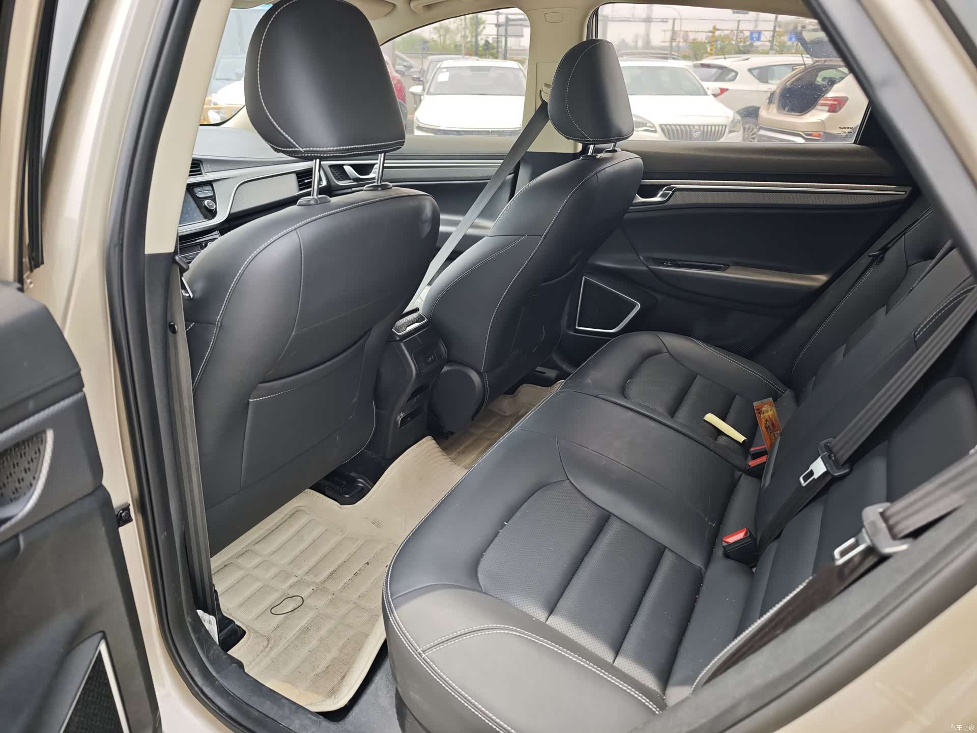 Geely Emgrand, 2017 8