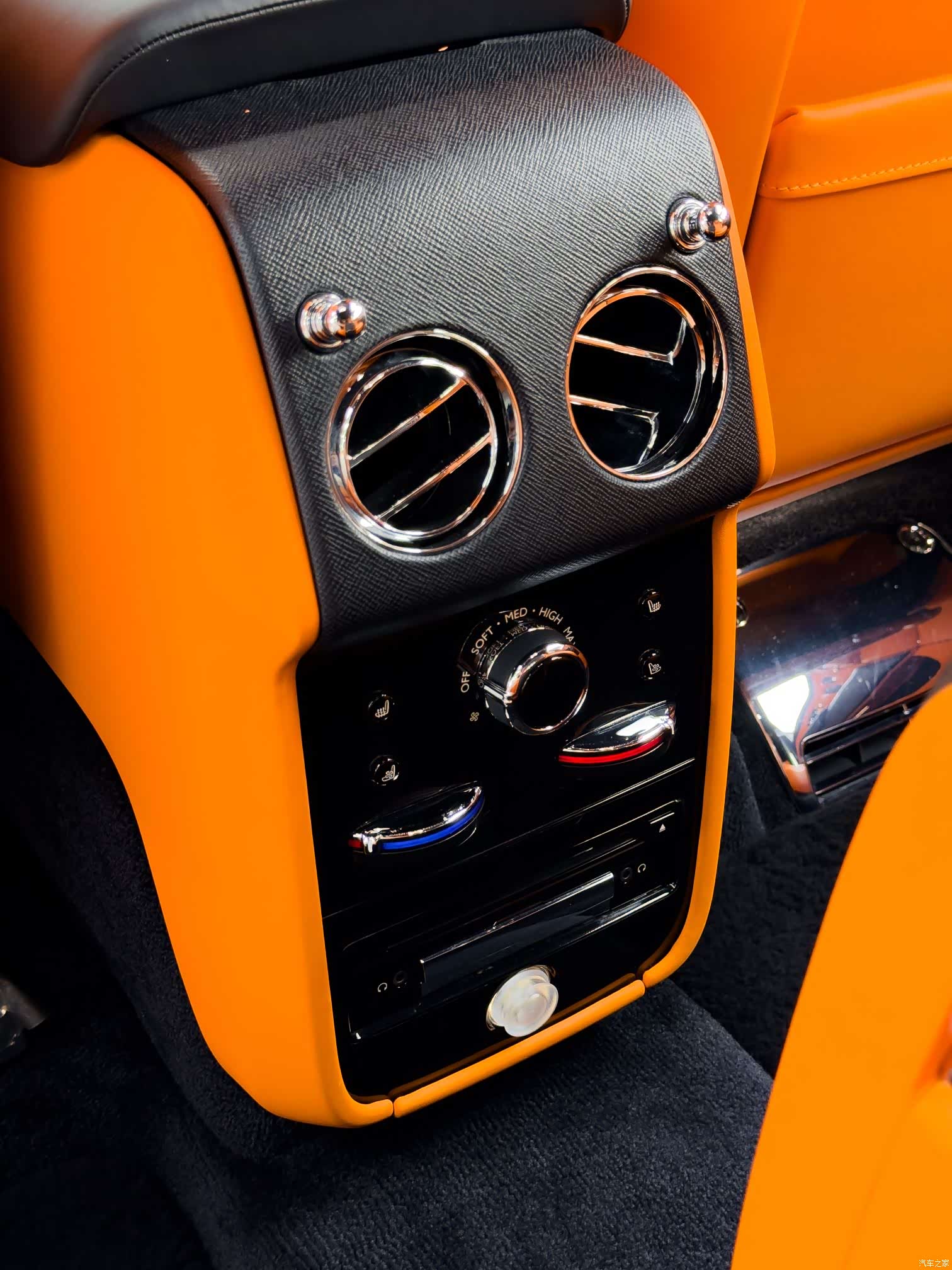 Rolls-Royce Cullinan, 2023 31