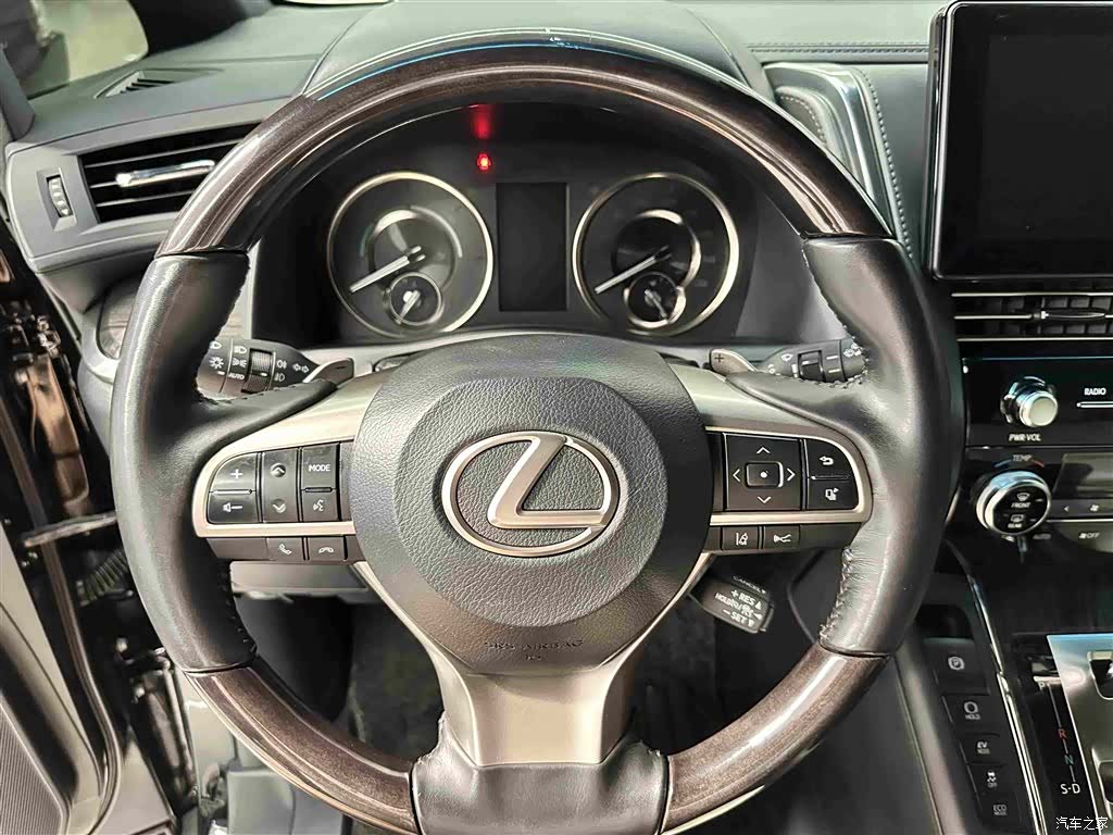 Lexus LM, 2022 12