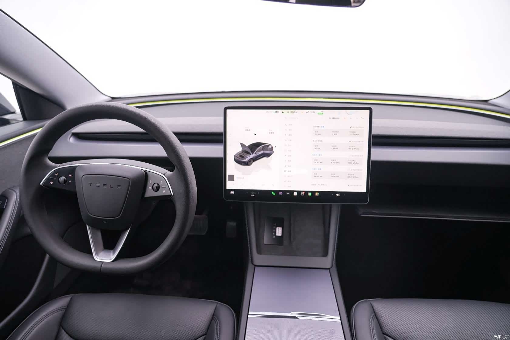 Tesla Model 3, 2024 18