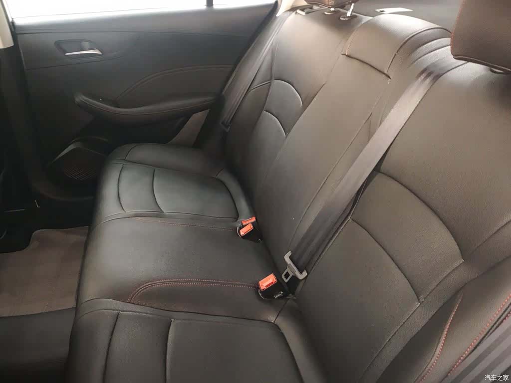 Roewe i5, 2025 13