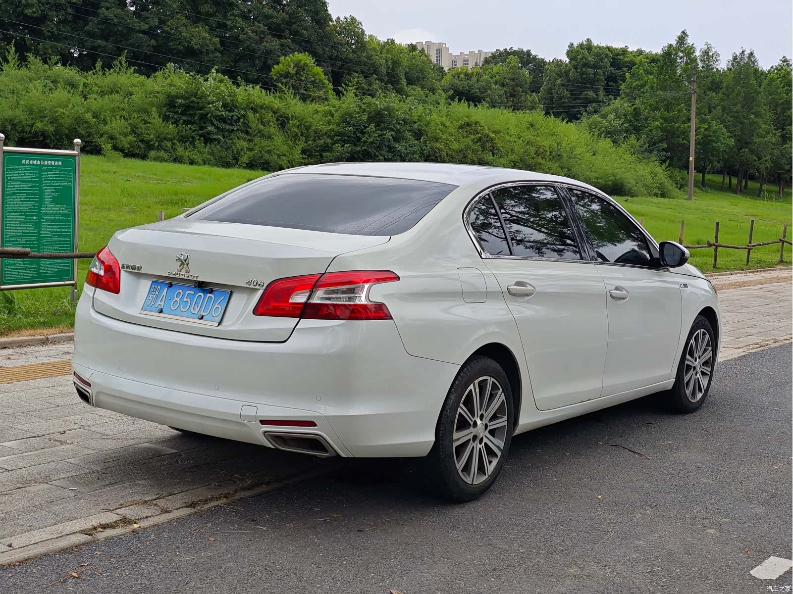 Peugeot 408, 2016 7