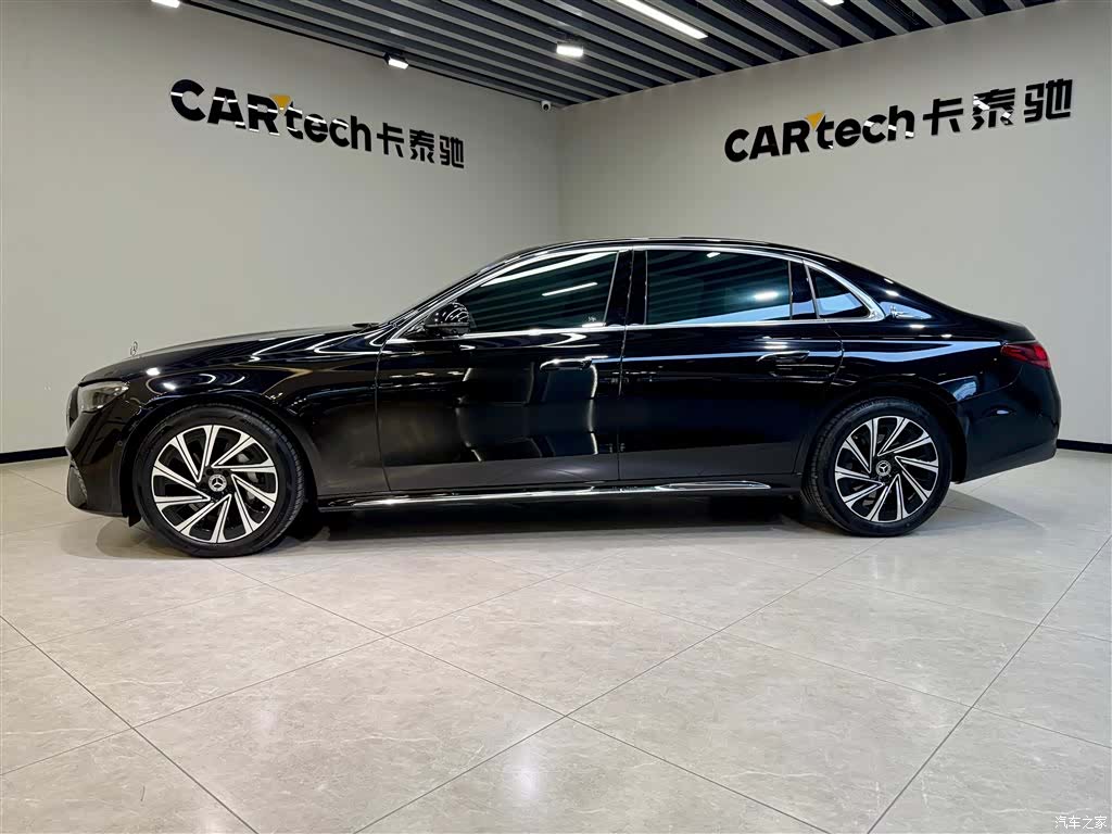 Mercedes-Benz E-Class, 2024 8