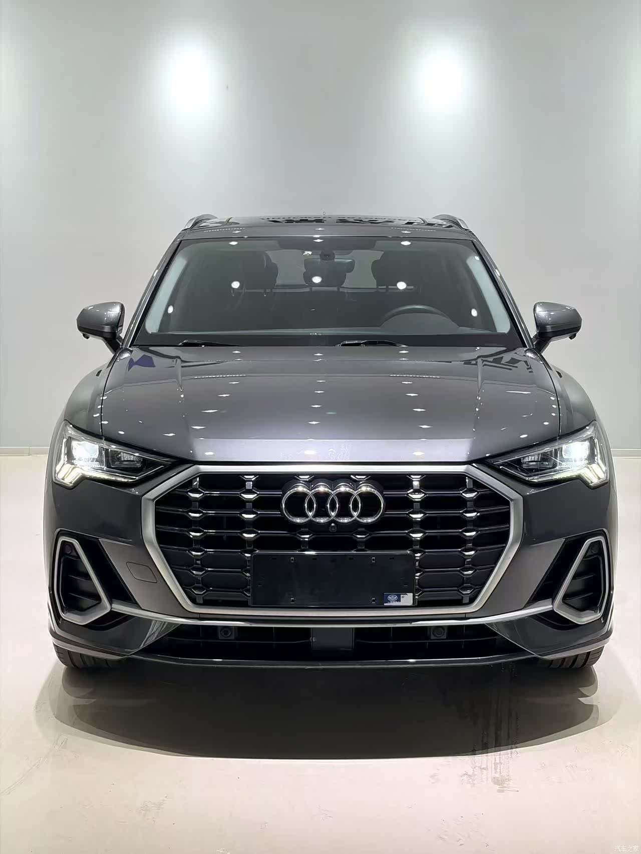 Audi Q3, 2023 2