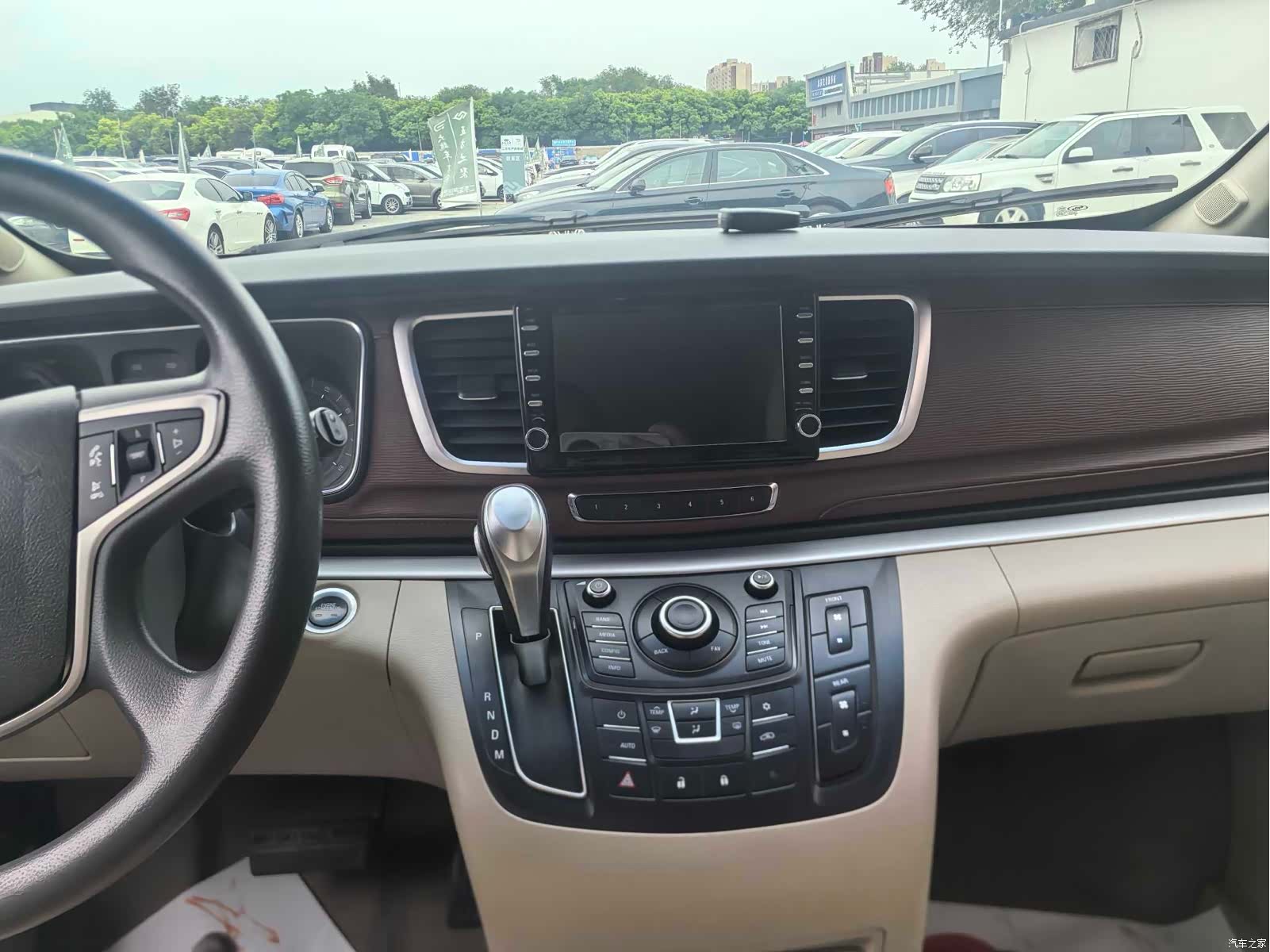 Buick GL8, 2016 11