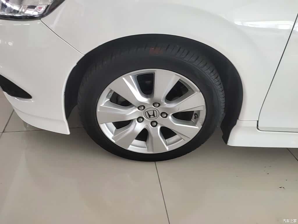 Honda Jade, 2016 23