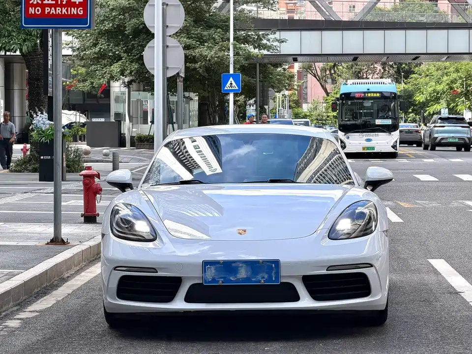 Porsche 718