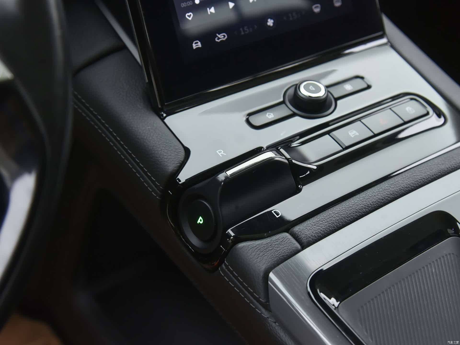 NIO ES8, 2019 14