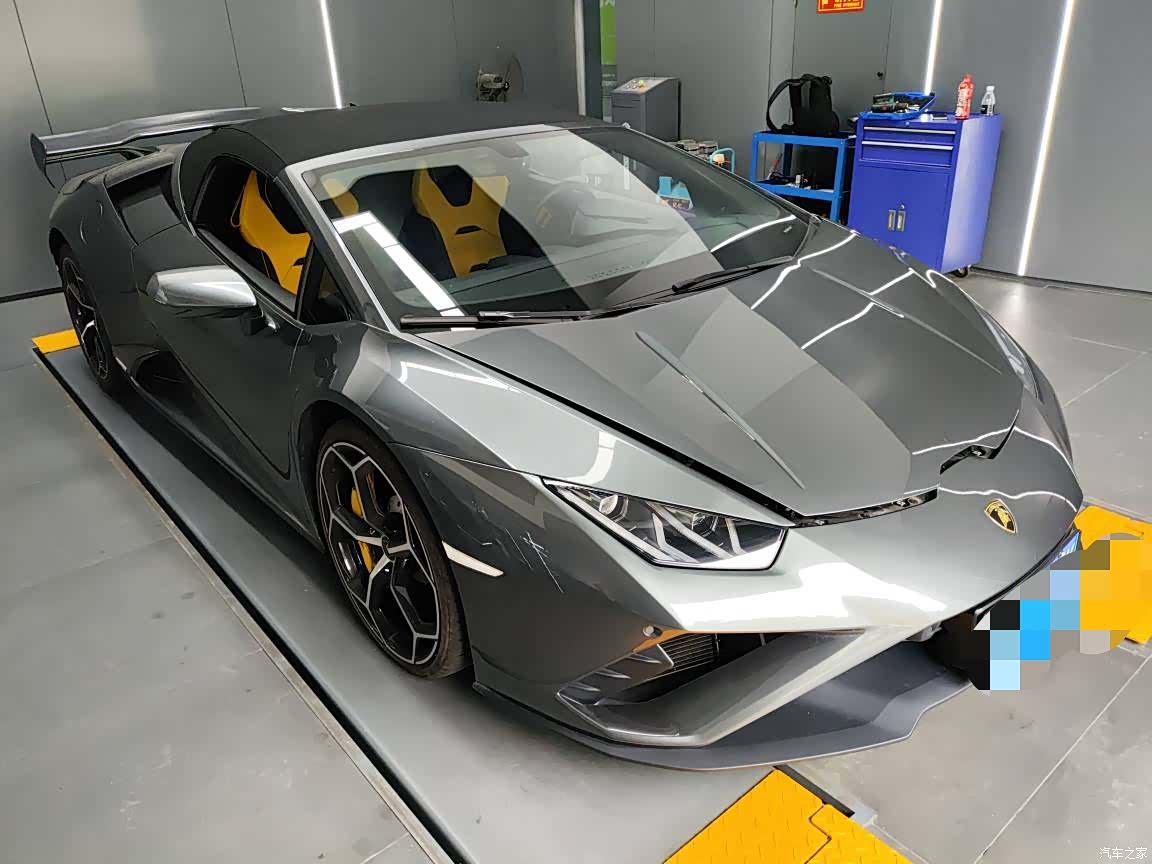 Lamborghini Huracán, 2023 4