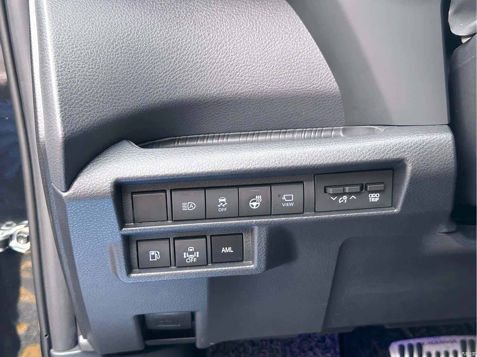 Toyota Granvia, 2023 35