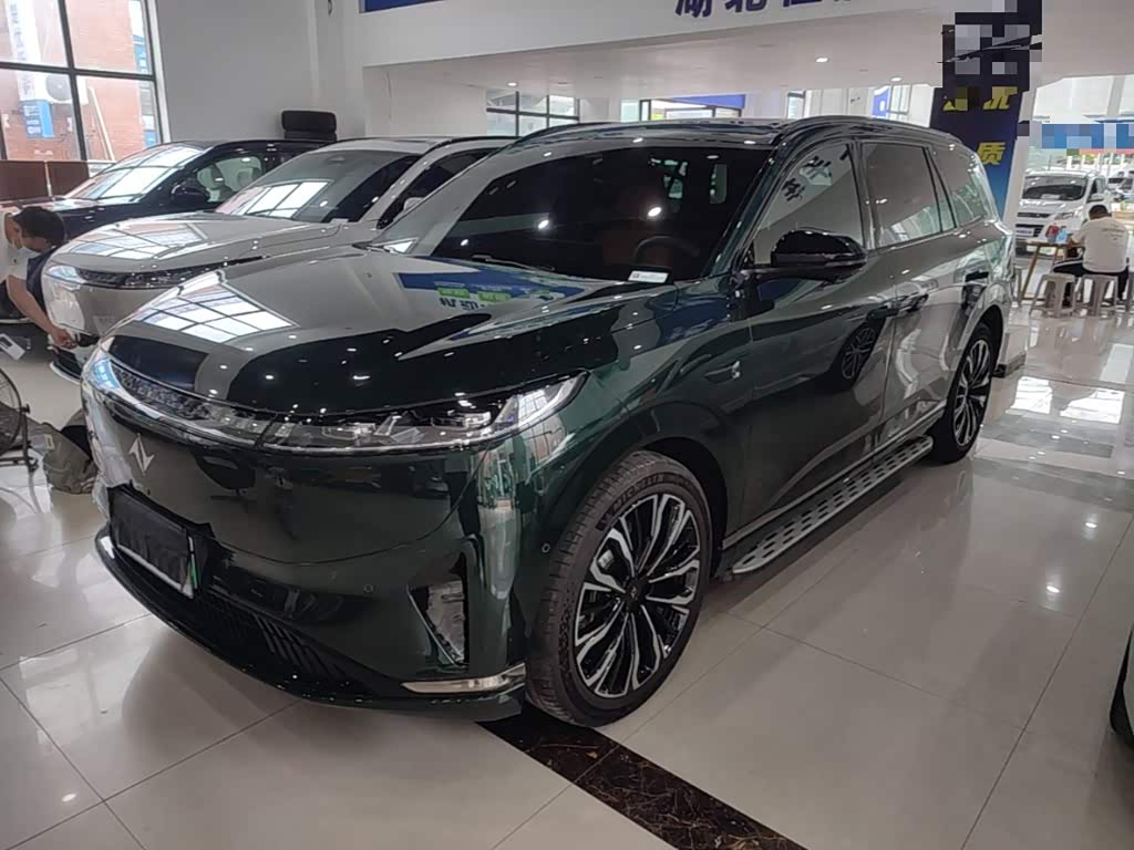 Dongfeng eπ008