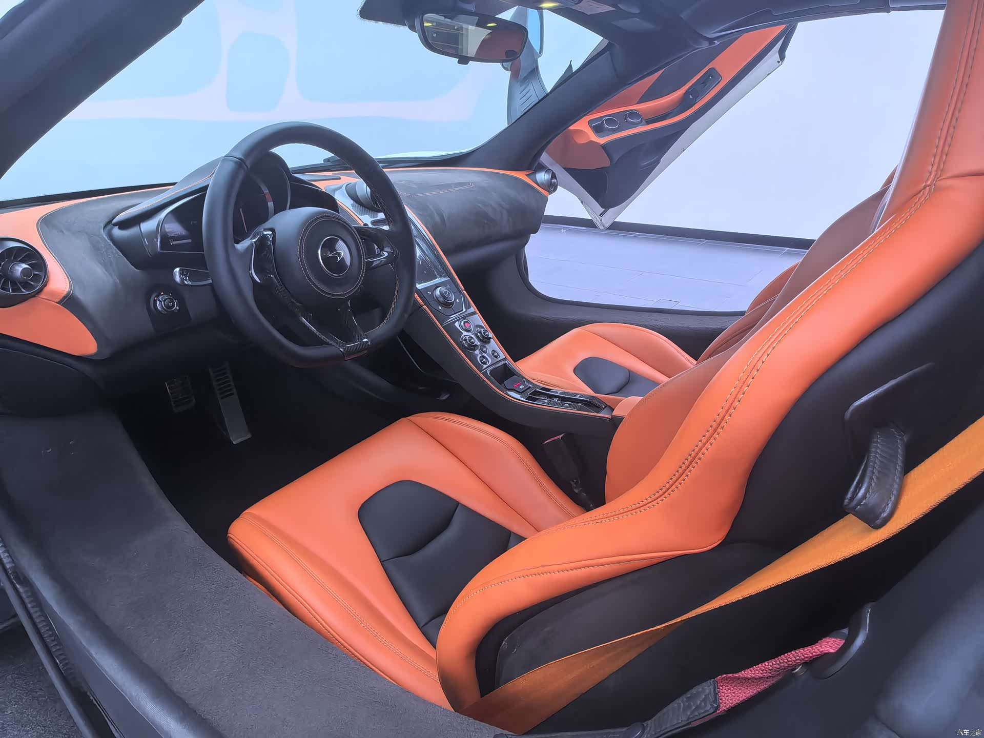 McLaren 12C, 2014 7