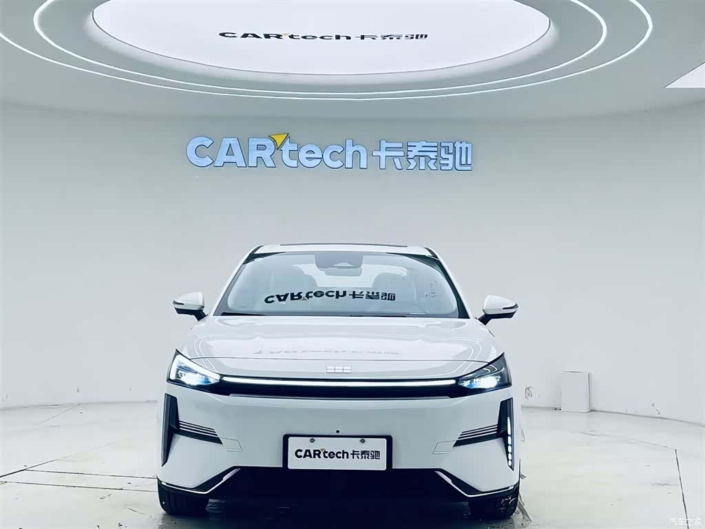 Geely Galaxy L6, 1900 3