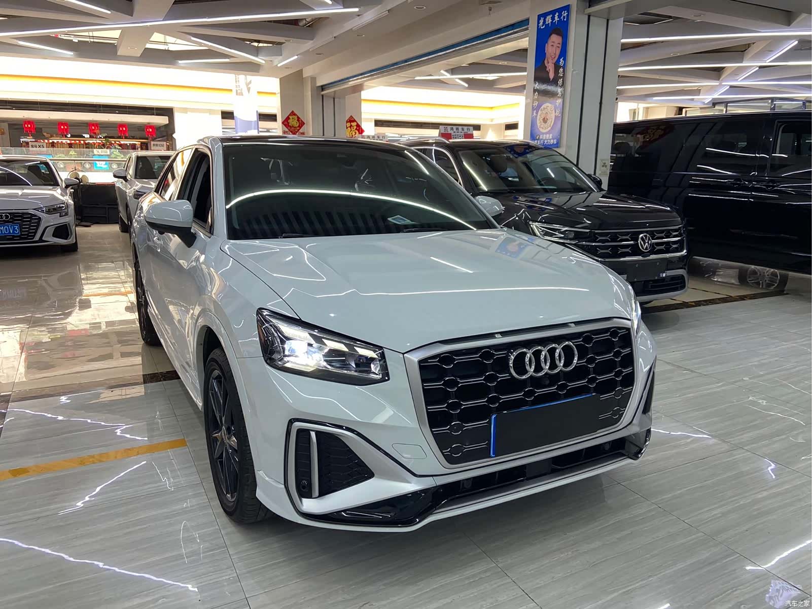 Audi Q2L, 2021 3