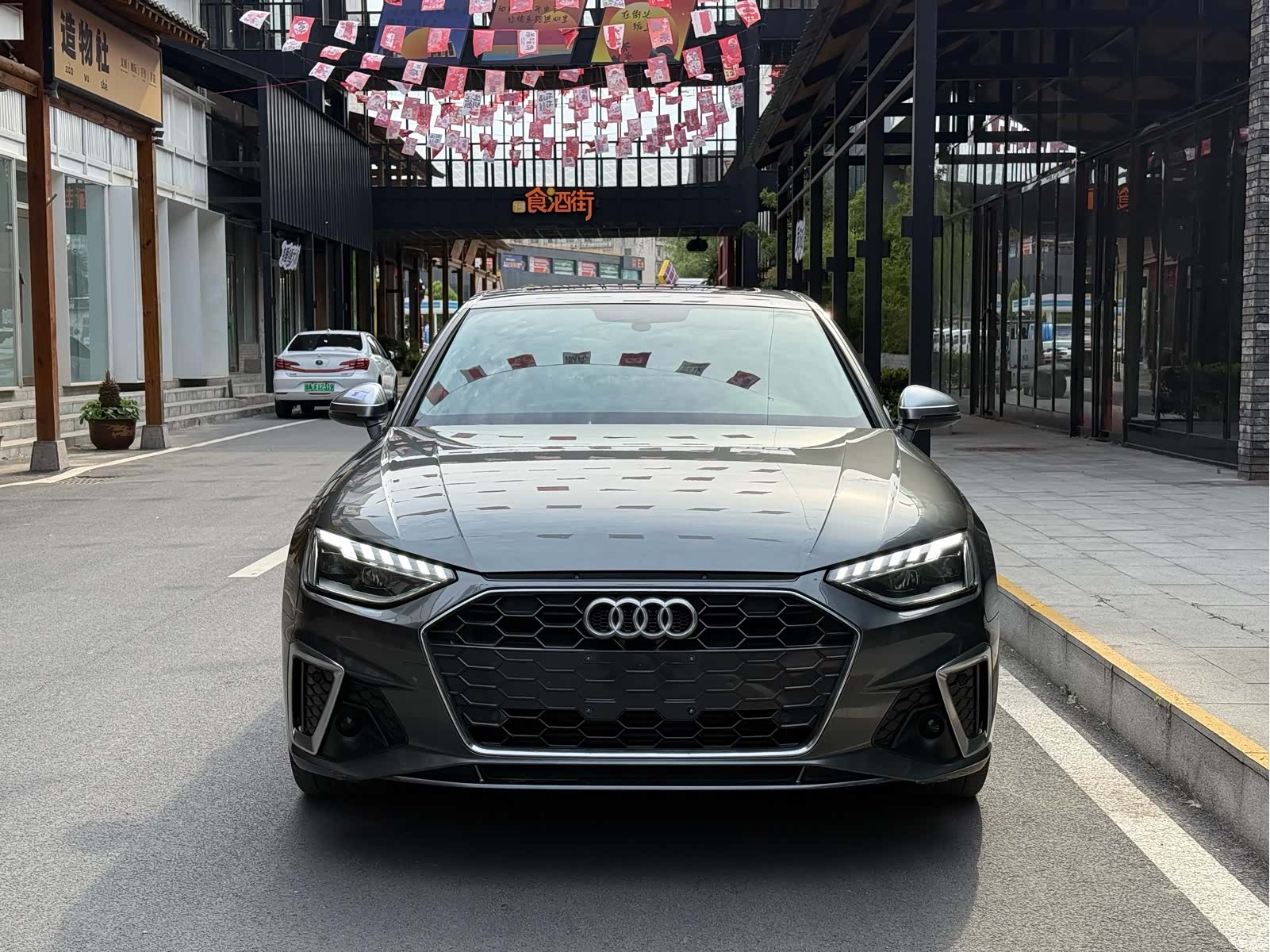Audi A4L, 2021 11