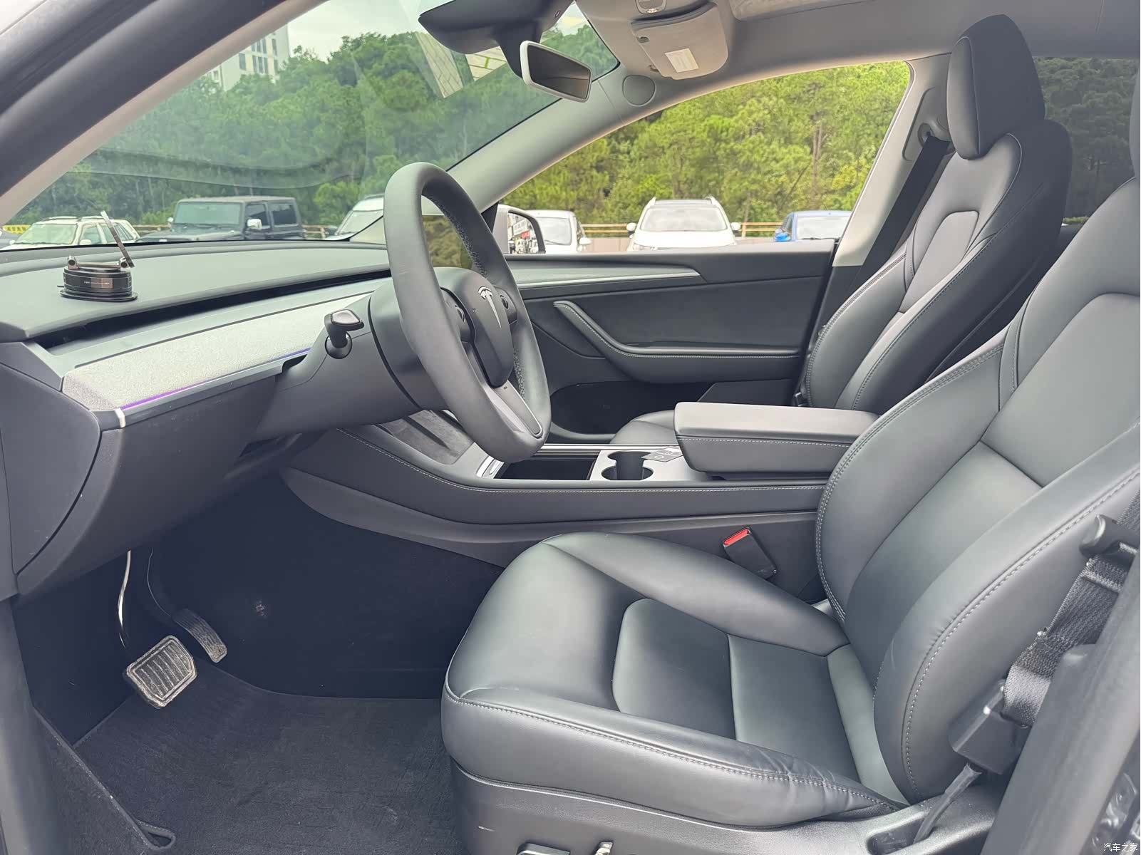 Tesla Model Y, 2024 7