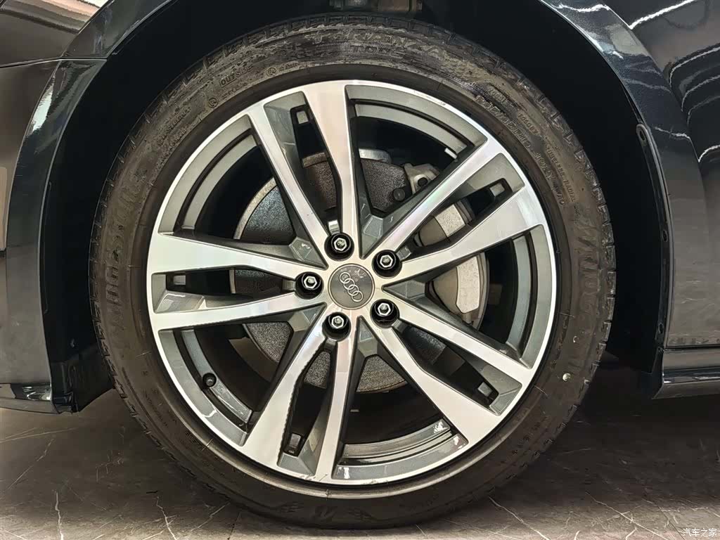 Audi A6, 2020 4