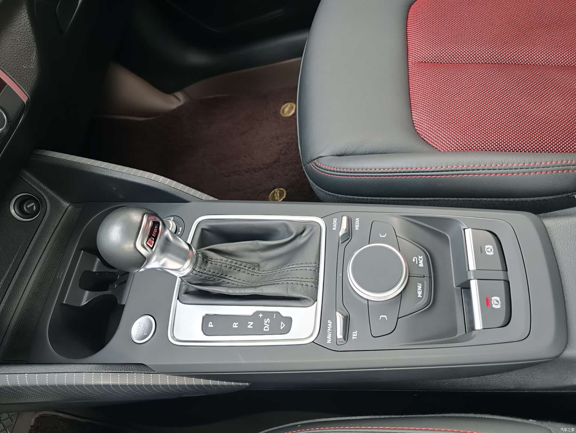 Audi Q2L, 2020 14