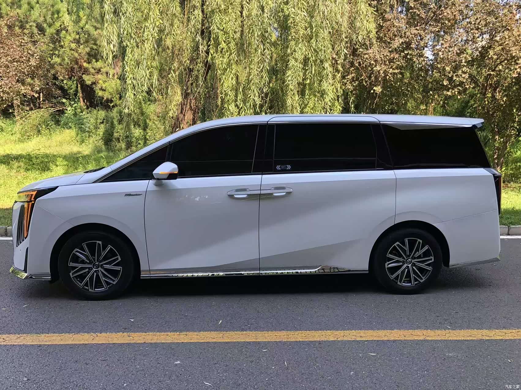 Trumpchi M8, 2024 3