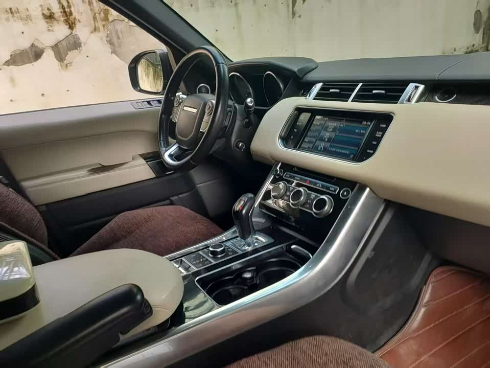 Land Rover Range Rover Sport Land Rover Range Rover Sport