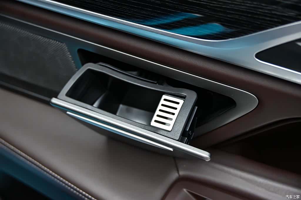 BMW 7 Series, 2021 29