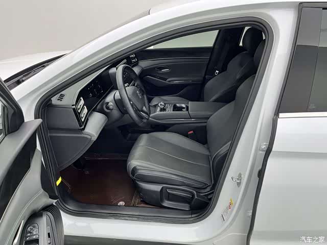 BYD Qin, 2025 13