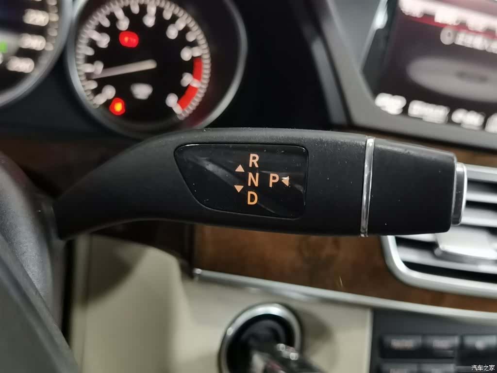 Mercedes-Benz E-Class, 2013 13