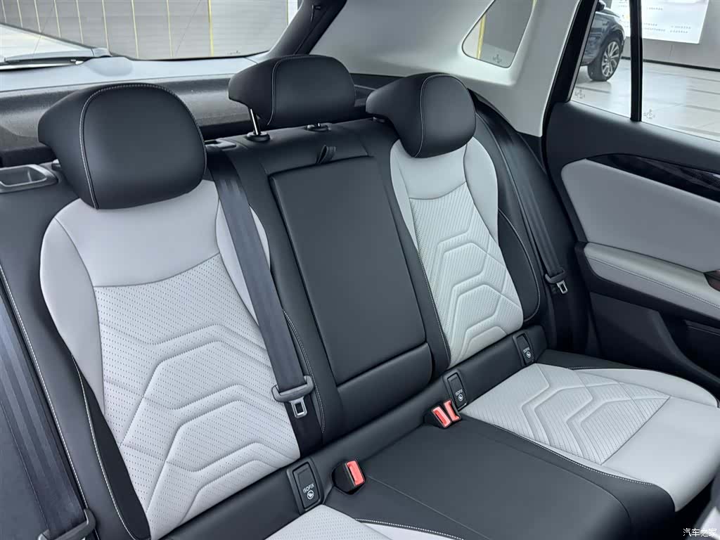 Volkswagen Tayron, 2025 15